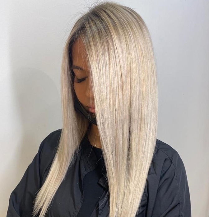 Quels sont les soins capillaires recommandés pour les cheveux bouclés ou frisés ? Paris