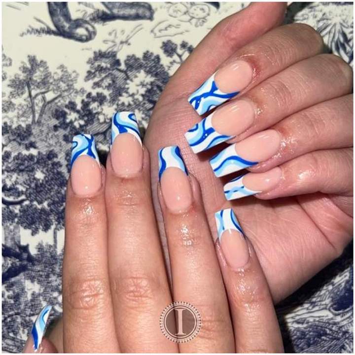 Nail art mains Paris